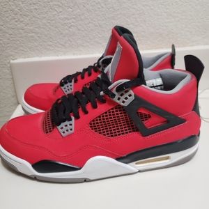 Nike air jordan 4 retro toro bravo